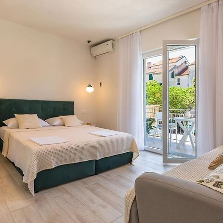 Tatijana Holiday Apartments Макарска Экстерьер фото